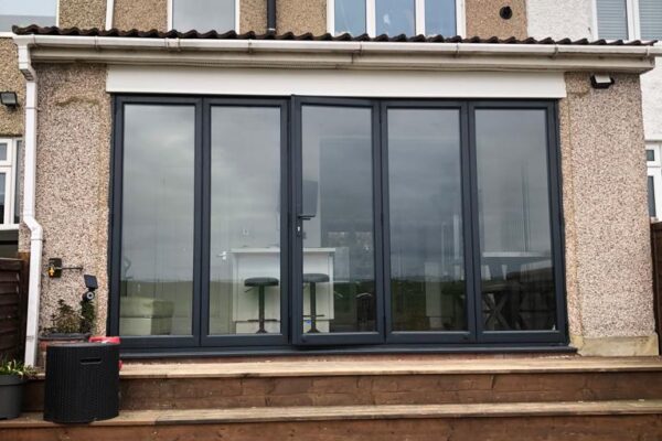 Lexon Building Services | Bedroom Fitter | Decking Installation | Kitchen Fitter | Painting and Decorating