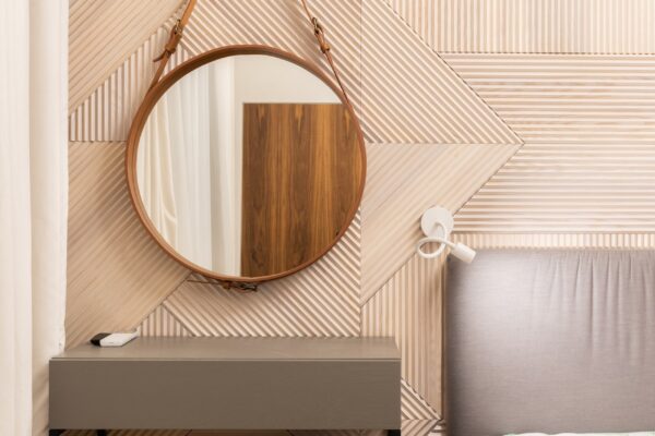 Lexon Building Services | Bedroom Fitter | Decking Installation | Kitchen Fitter | Painting and Decorating