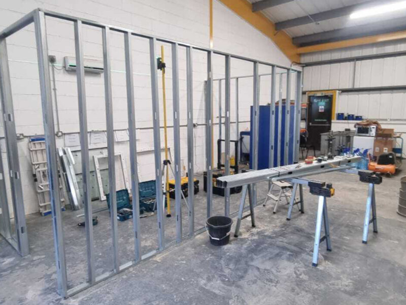 Lexon Building Services | Bedroom Fitter | Decking Installation | Kitchen Fitter | Painting and Decorating