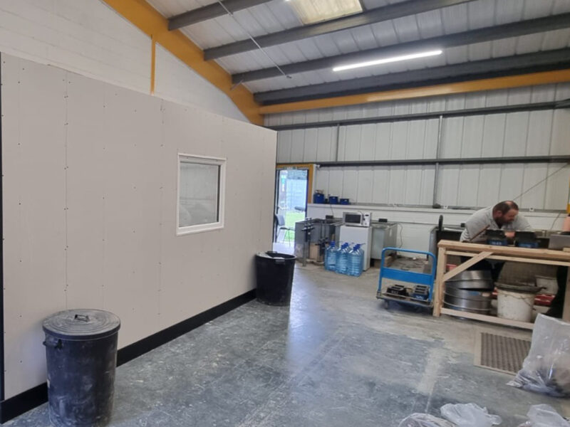 Lexon Building Services | Bedroom Fitter | Decking Installation | Kitchen Fitter | Painting and Decorating