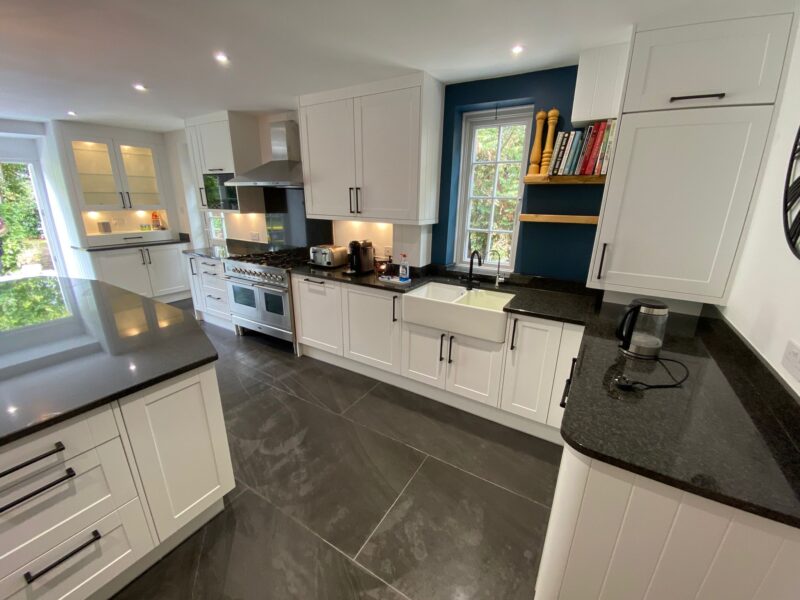 Lexon Building Services | Bedroom Fitter | Decking Installation | Kitchen Fitter | Painting and Decorating